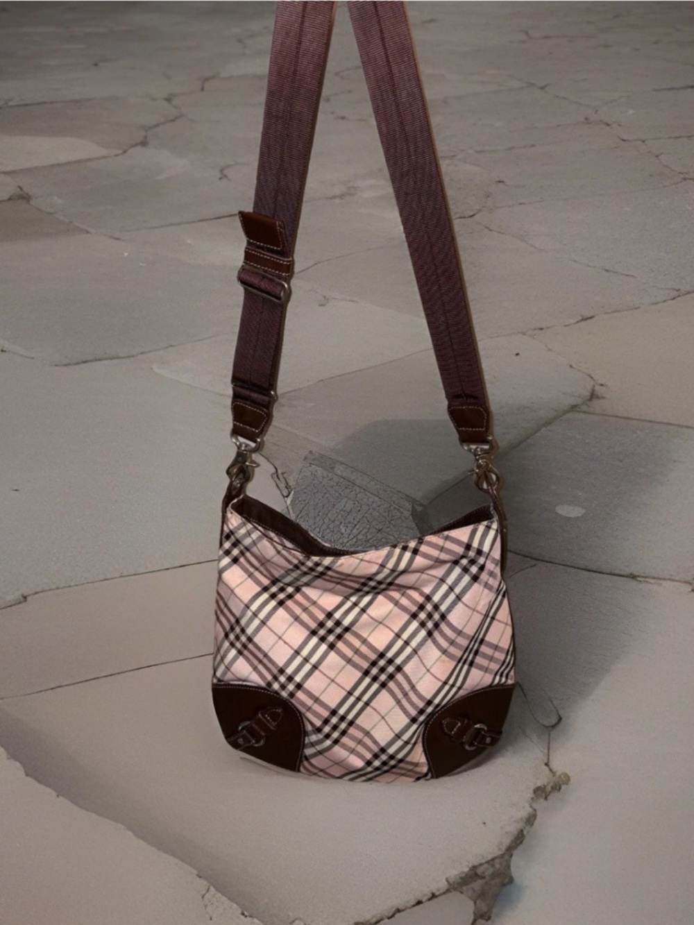 Vintage Burberry Blue Label Pink Nova Check Canvas Brown Leather Crossbody Bag - Picture 3 of 16